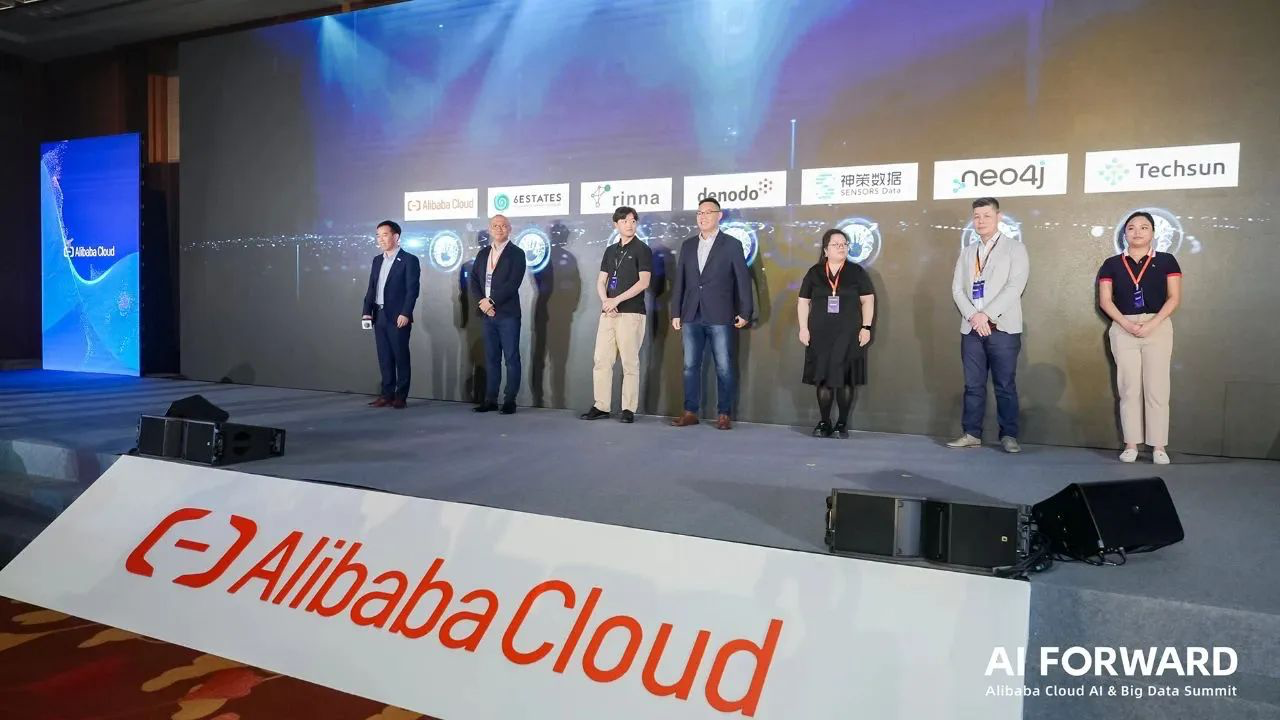 Techsun attended Alibaba Cloud Singapore Summit, Socialhub.AI triggered hot discussion